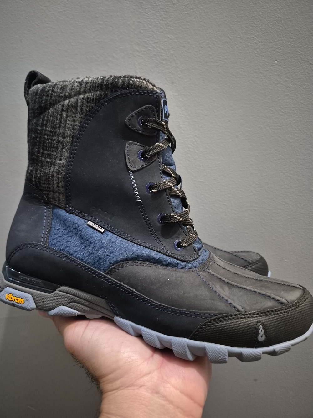 Waterproof Ahnu Womens Boots Size 7